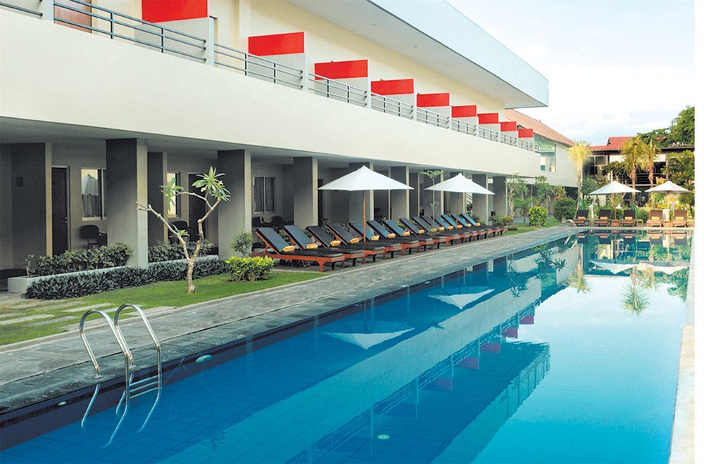 Kuta Station Hotel And Spa Bali Esterno foto