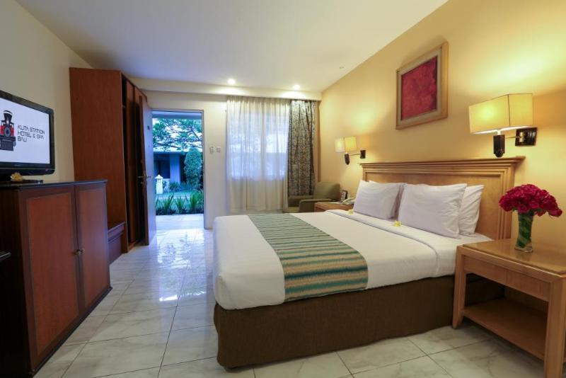 Kuta Station Hotel And Spa Bali Esterno foto